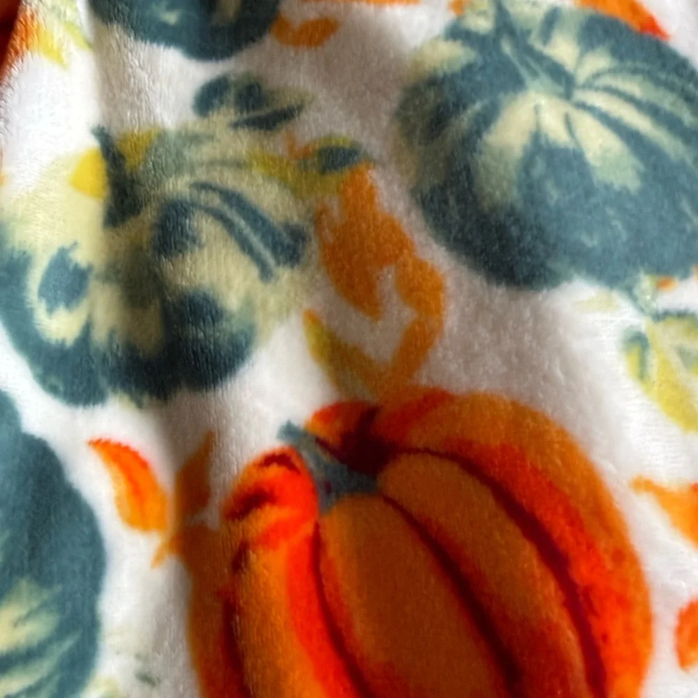 Autumn Hills Pumpkin Fleece Throw Blanket
